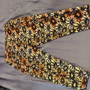 Popfit size XL Capri leggings with side pockets